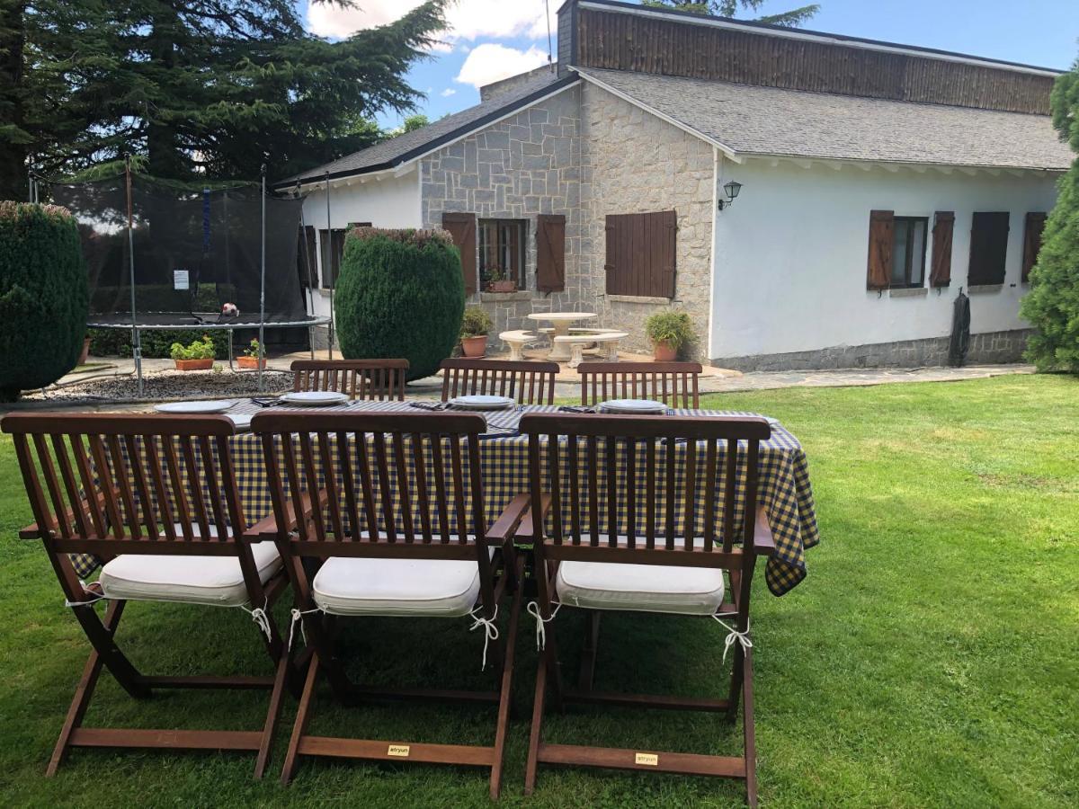 Villa Aurelia - Casa De Campo Con Jardin Y Piscina Entre Madrid Y Segovia Ortigosa del Monte エクステリア 写真