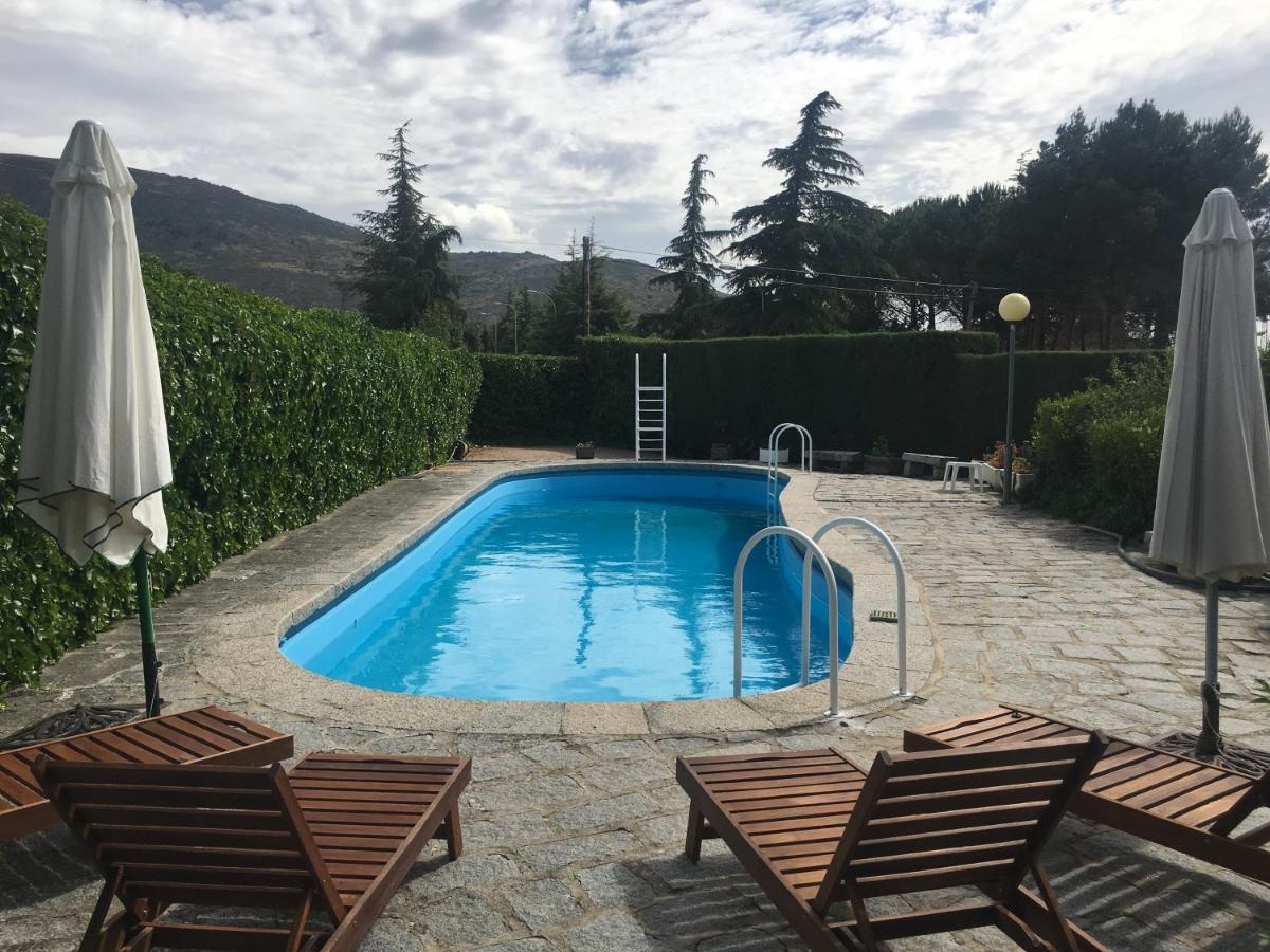 Villa Aurelia - Casa De Campo Con Jardin Y Piscina Entre Madrid Y Segovia Ortigosa del Monte エクステリア 写真