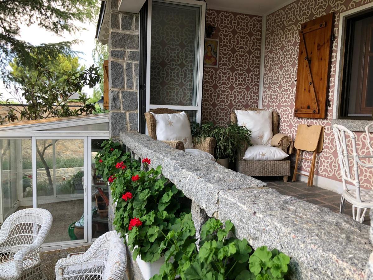Villa Aurelia - Casa De Campo Con Jardin Y Piscina Entre Madrid Y Segovia Ortigosa del Monte エクステリア 写真